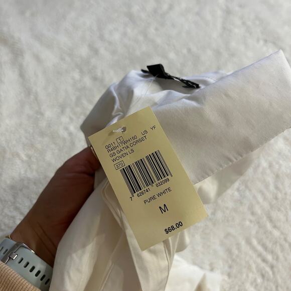 Guess Women's Catha Tailored Classic Button Down Shirt NWT Size M Preppy Soft - Picture 5 of 7